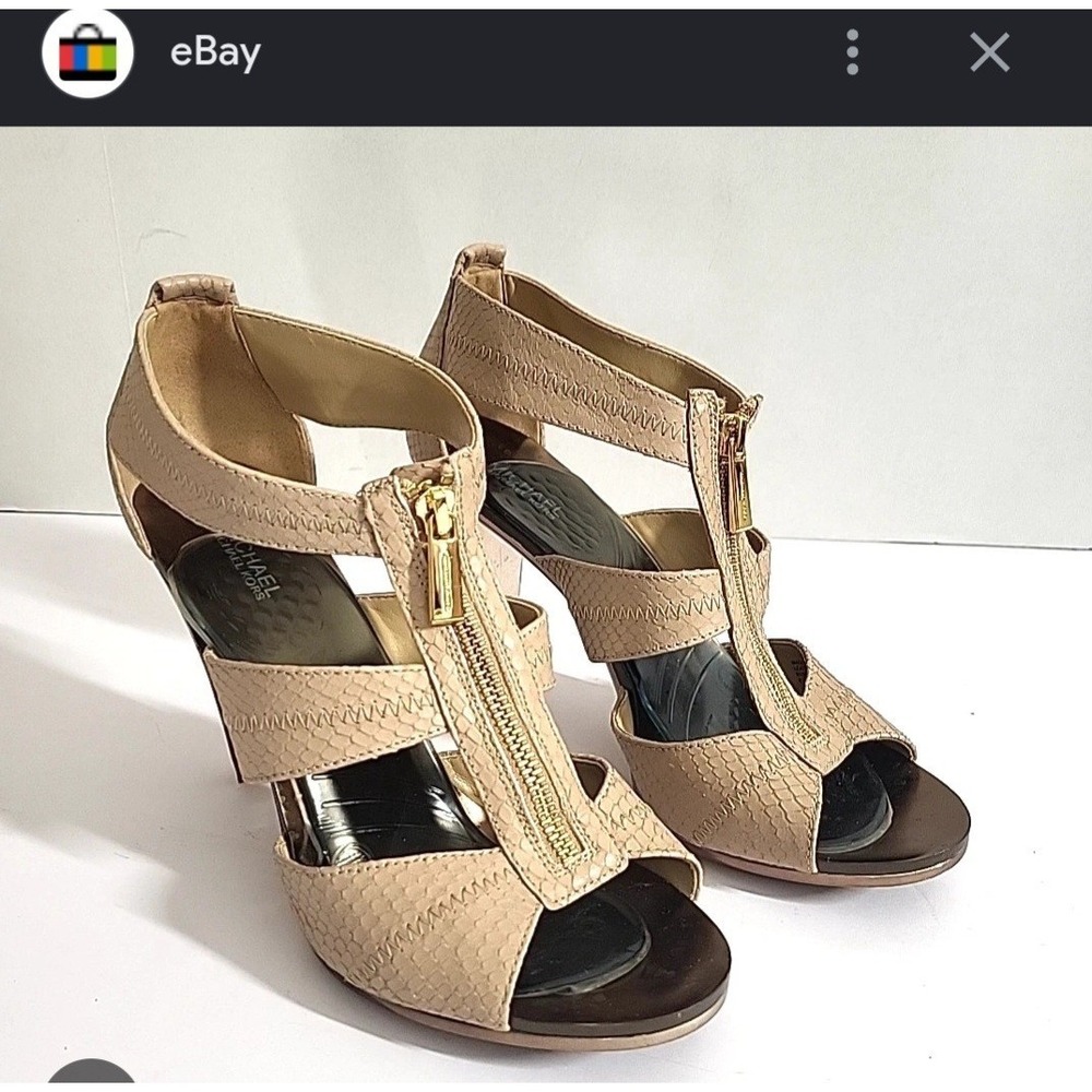 Michael Kors Berkley T-strap Embossed Leather size 8.5, Casual, Formal